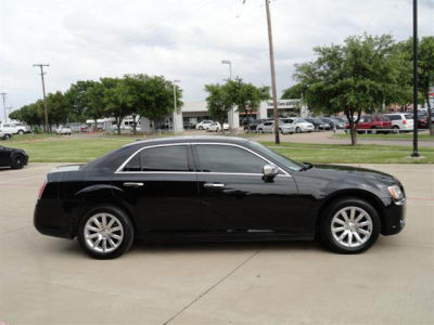 2011 Chrysler 300C  Base