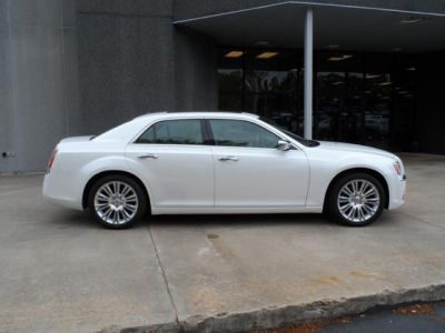 2011 Chrysler 300C  Base