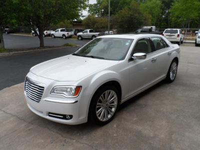 2011 Chrysler 300C  Base