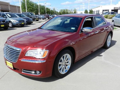 2012 Chrysler 300C  Base