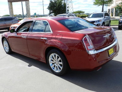 2012 Chrysler 300C  Base