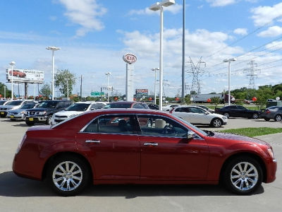 2012 Chrysler 300C  Base