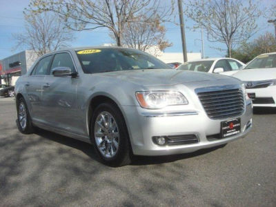 2012 Chrysler 300C  Base