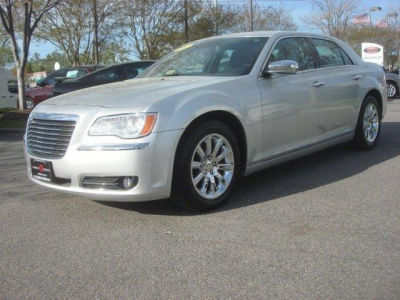 2012 Chrysler 300C  Base
