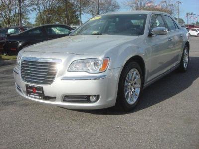 2012 Chrysler 300C  Base