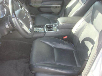 2012 Chrysler 300C  Base