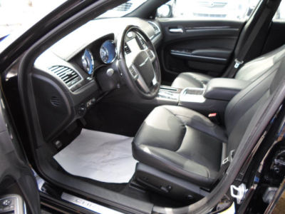 2012 Chrysler 300C  Base