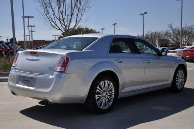 2012 Chrysler 300C  Base