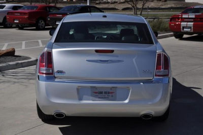 2012 Chrysler 300C  Base