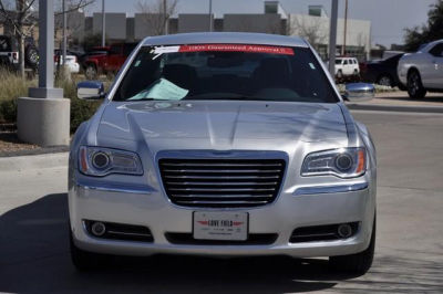2012 Chrysler 300C  Base
