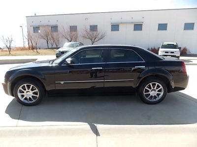 2010 Chrysler 300C  Base
