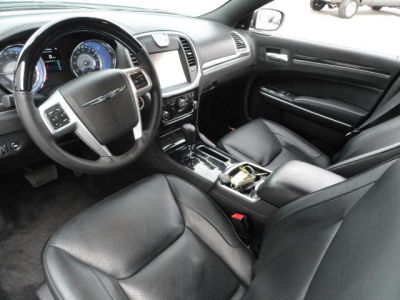 2012 Chrysler 300C  Base