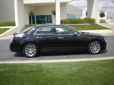 2012 Chrysler 300C  Base