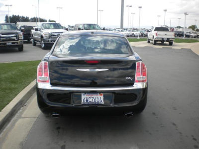 2012 Chrysler 300C  Base