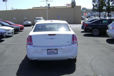 2012 Chrysler 300C  Base