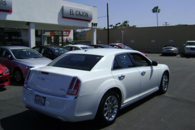 2012 Chrysler 300C  Base