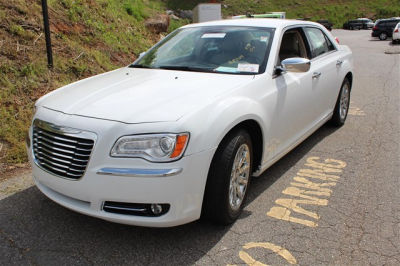 2012 Chrysler 300C  Base