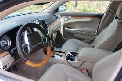 2012 Chrysler 300C  Base