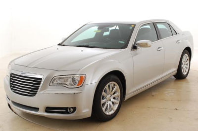 2012 Chrysler 300C  Base