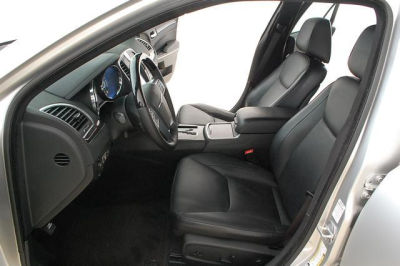 2012 Chrysler 300C  Base