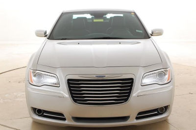 2012 Chrysler 300C  Base