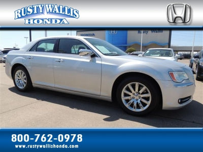 2012 Chrysler 300C  Base