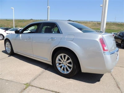 2012 Chrysler 300C  Base