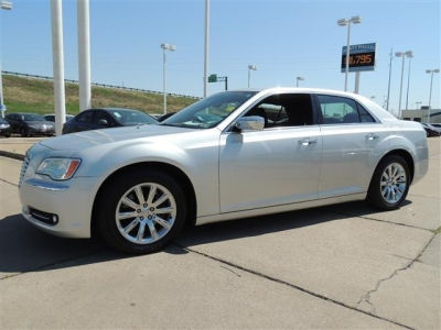 2012 Chrysler 300C  Base