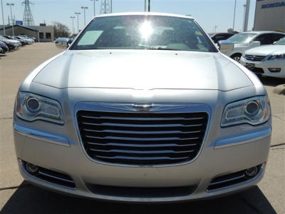 2012 Chrysler 300C  Base