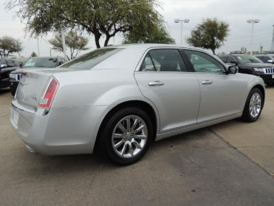 2012 Chrysler 300C  Base