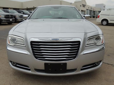 2012 Chrysler 300C  Base