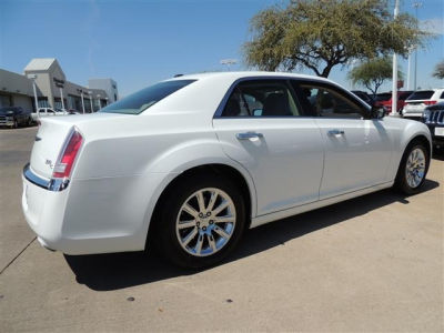 2012 Chrysler 300C  Base