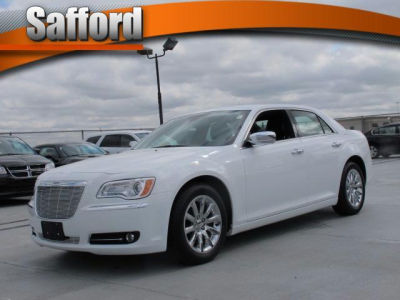 2012 Chrysler 300C  Base