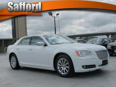 2012 Chrysler 300C  Base