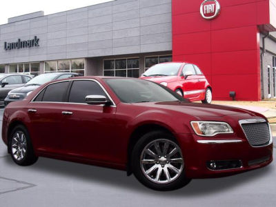 2011 Chrysler 300C  Base