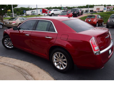 2011 Chrysler 300C  Base
