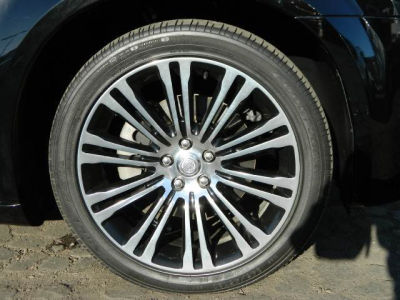 2010 Chrysler 300C  300S