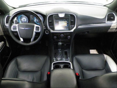 2012 Chrysler 300C