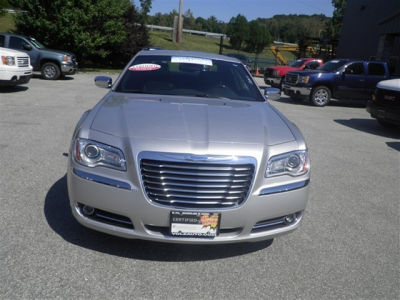2011 Chrysler 300C  Base