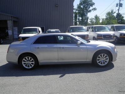2011 Chrysler 300C  Base