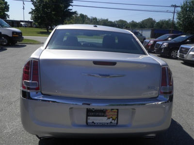 2011 Chrysler 300C  Base