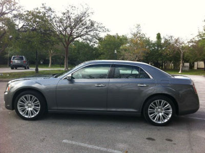 2011 Chrysler 300C  Base