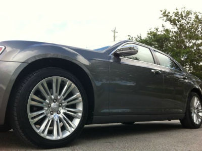 2011 Chrysler 300C  Base