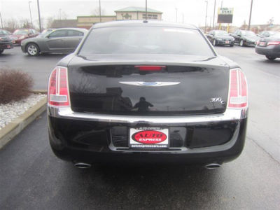 2012 Chrysler 300C  Base