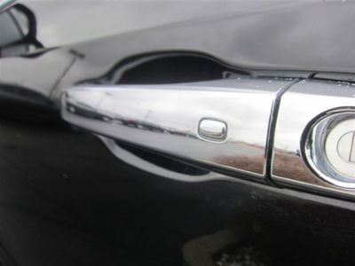 2012 Chrysler 300C  Base