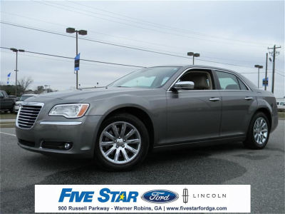 2011 Chrysler 300C  Base