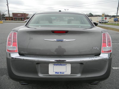 2011 Chrysler 300C  Base