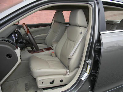 2011 Chrysler 300C  Base