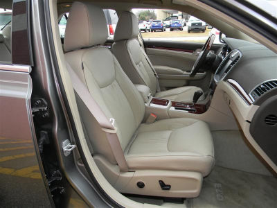 2011 Chrysler 300C  Base