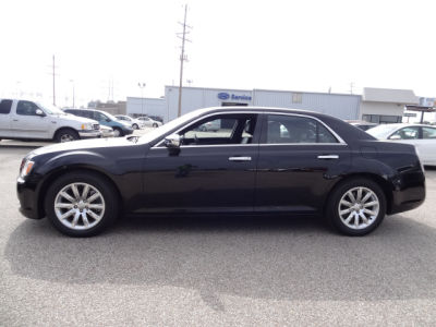 2012 Chrysler 300C  Base